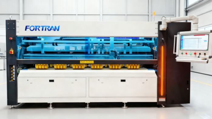 Efektyvus pjovimas, išmani pakuotė – pagrindinių automatinių popieriaus pjaustytuvų pranašumų analizė